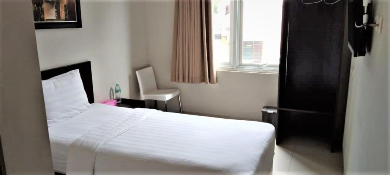 Urbanview Hotel Grand Malabar Бандунг Экстерьер фото