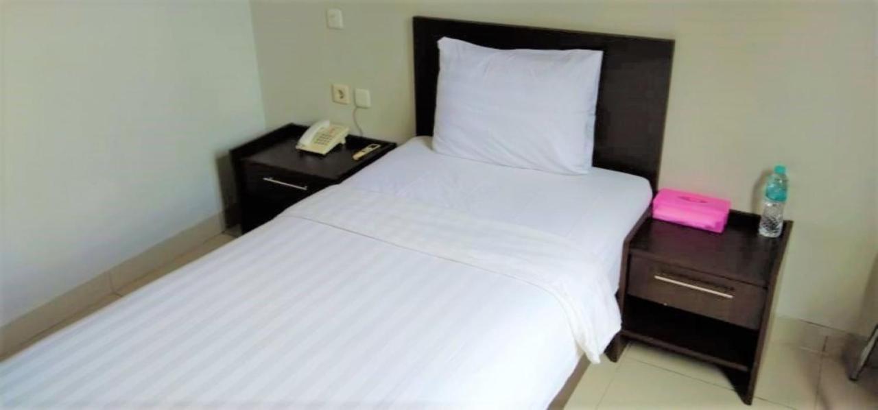 Urbanview Hotel Grand Malabar Бандунг Экстерьер фото