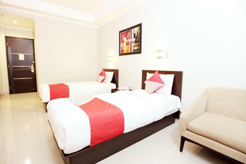 Urbanview Hotel Grand Malabar Бандунг Экстерьер фото